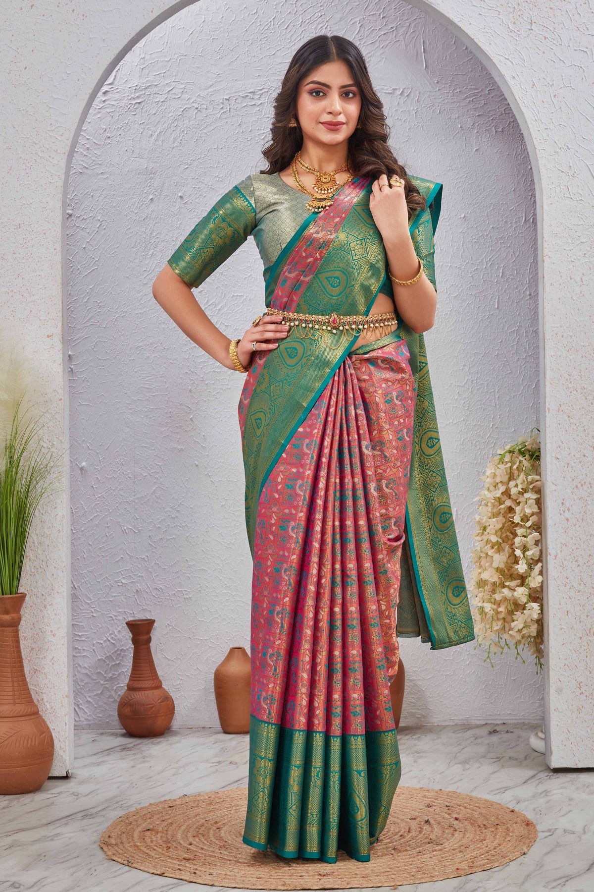 Ethnic Motifs Zari Silk Blend Dharmavaram Saree